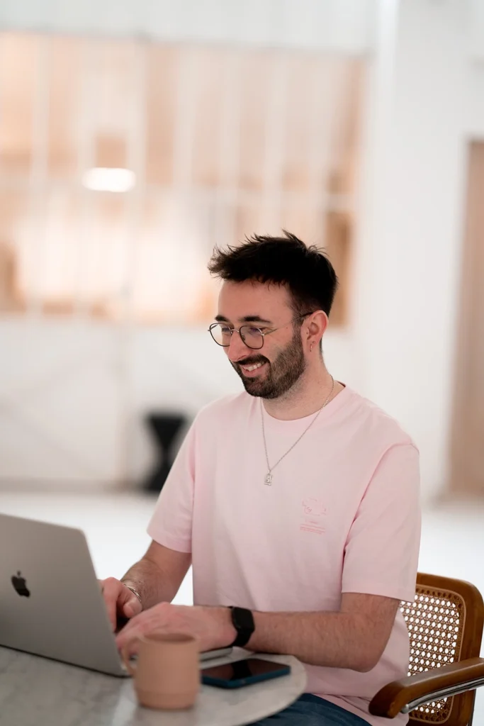 Alexandre THUILLIER, développeur web et fondateur d'Anapnéo Studio